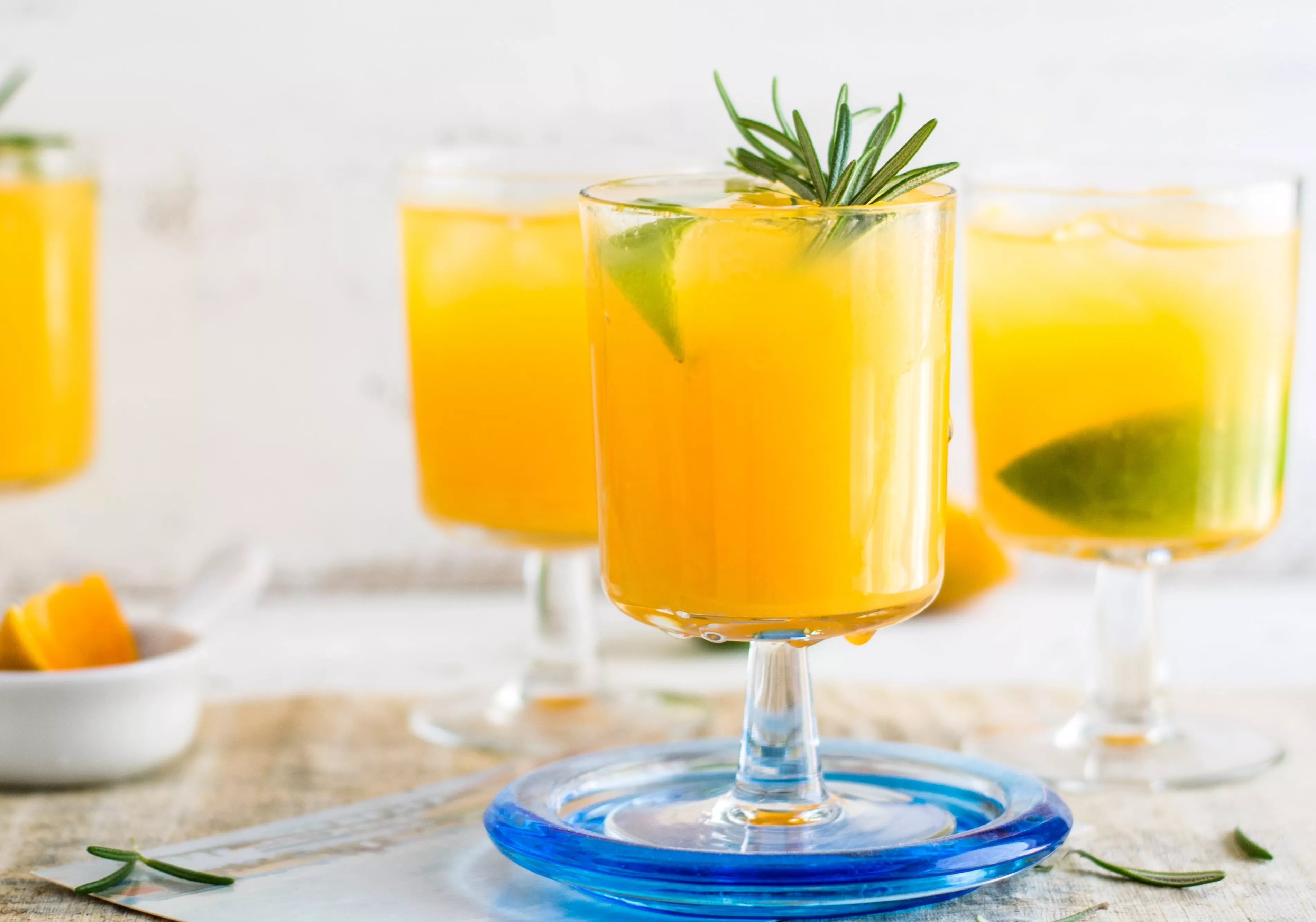 Clementine-mango nojito