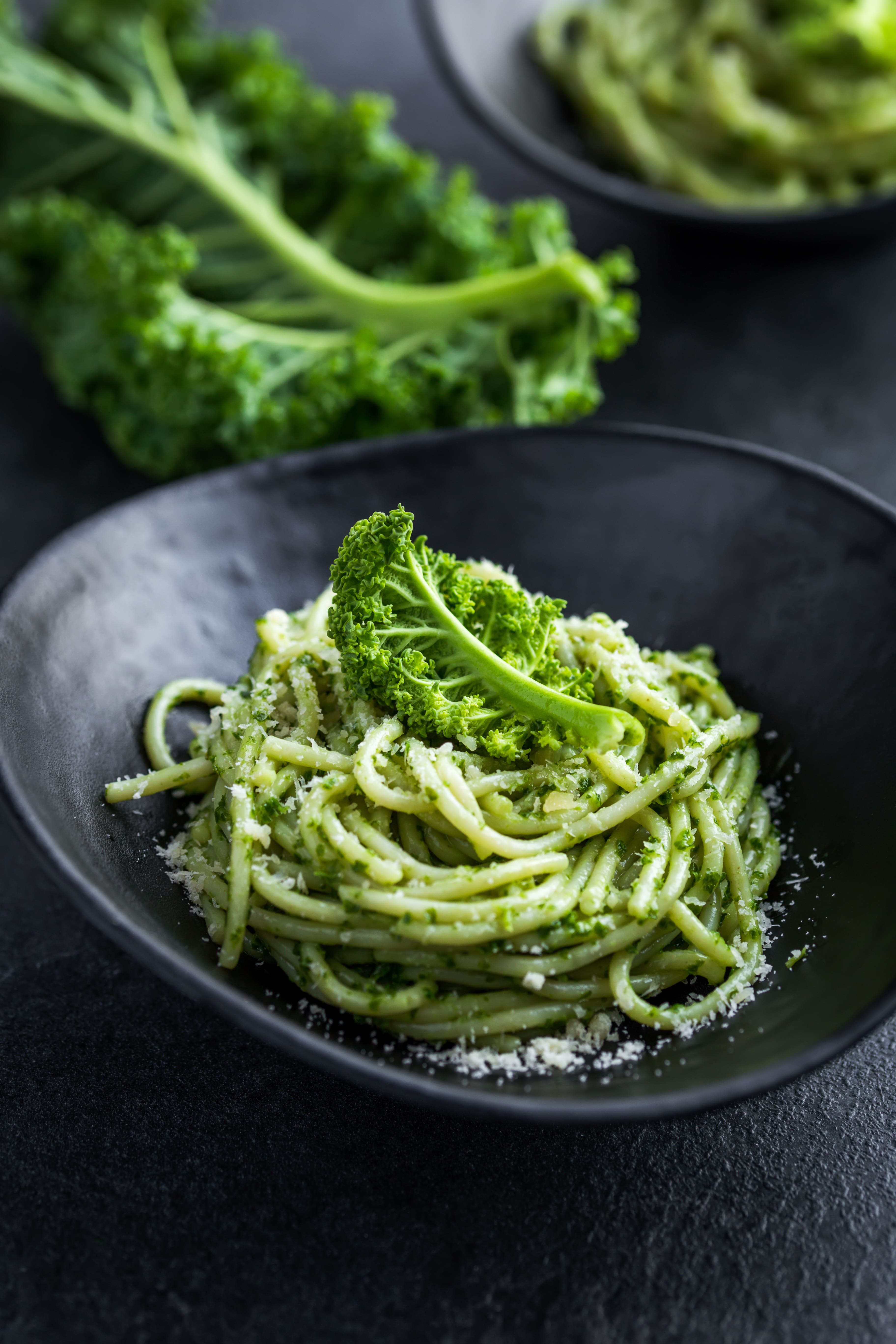 Volkoren pasta met boerenkool pesto