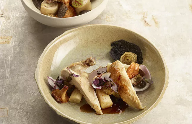 Piepkuiken saltimbocca met ossenstaartpuree
