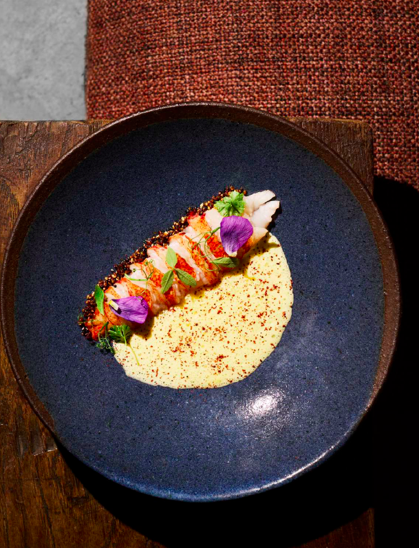 Lobster tail met furikake & schuim van wortel