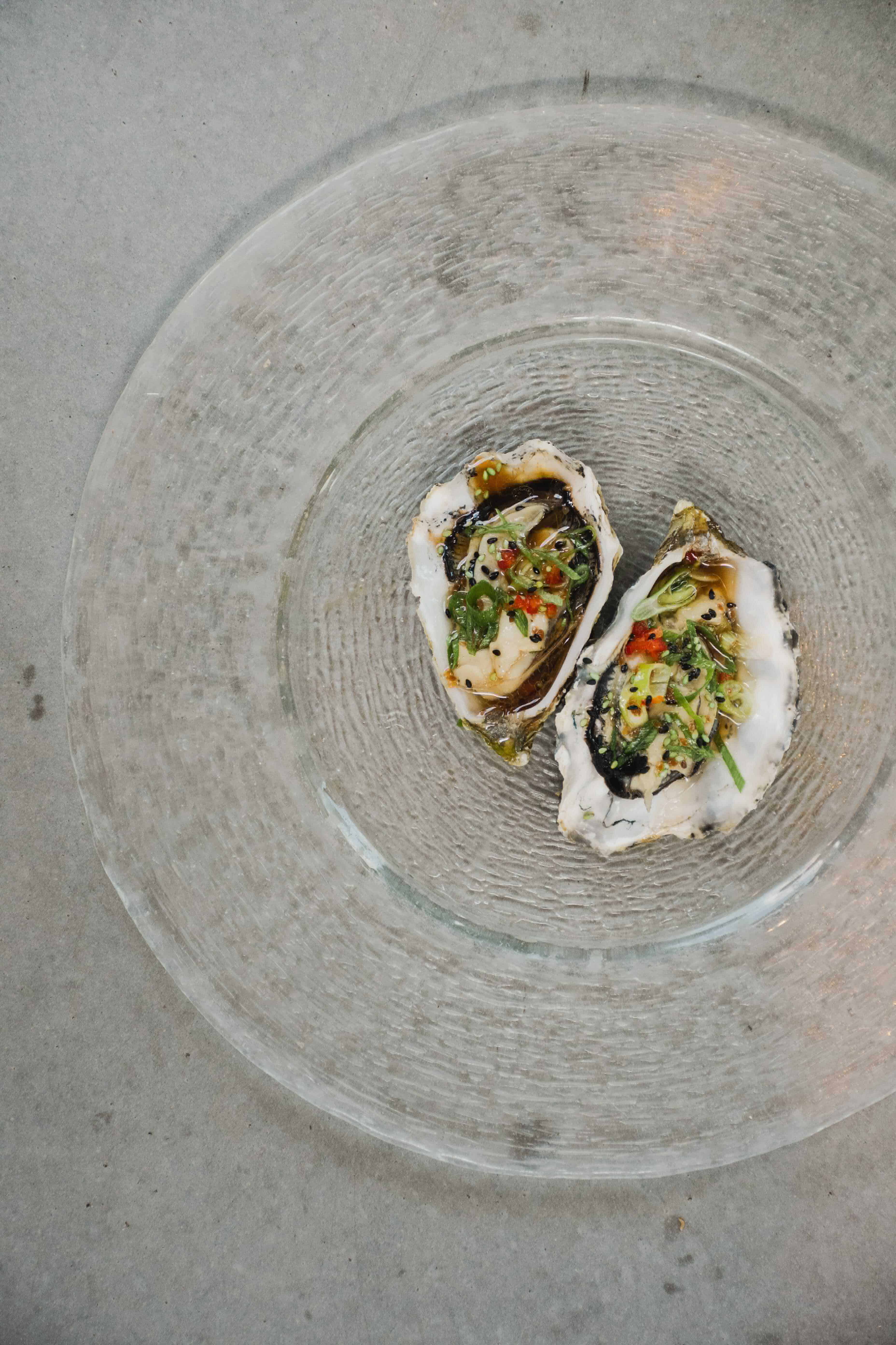 Gestoomde oesters met oosterse vinaigrette