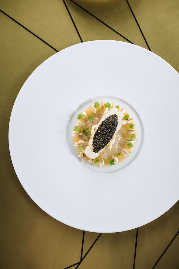 Langoustine met compote van Cevenne-ui, lavendelemulsie en kaviaar