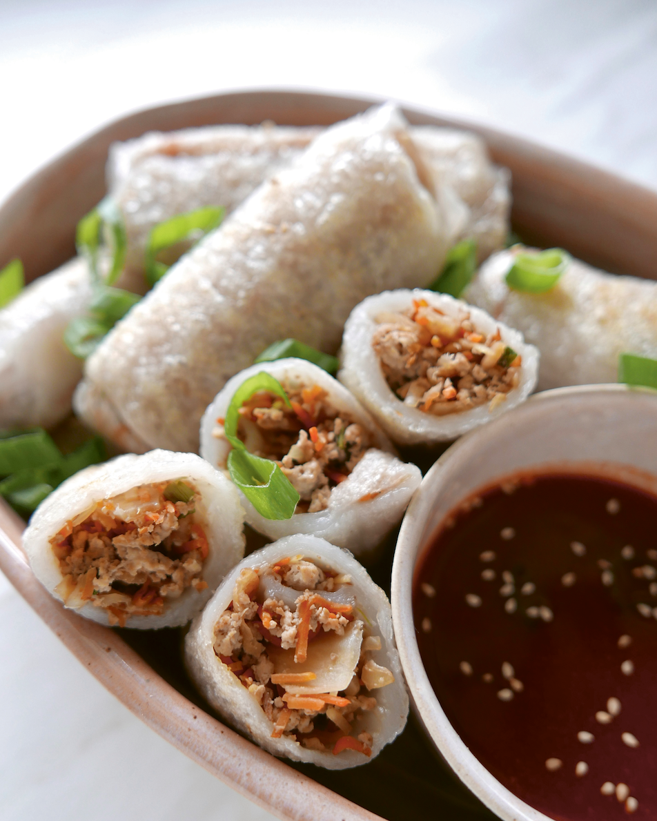 Gebakken dumplings van rijstpapier