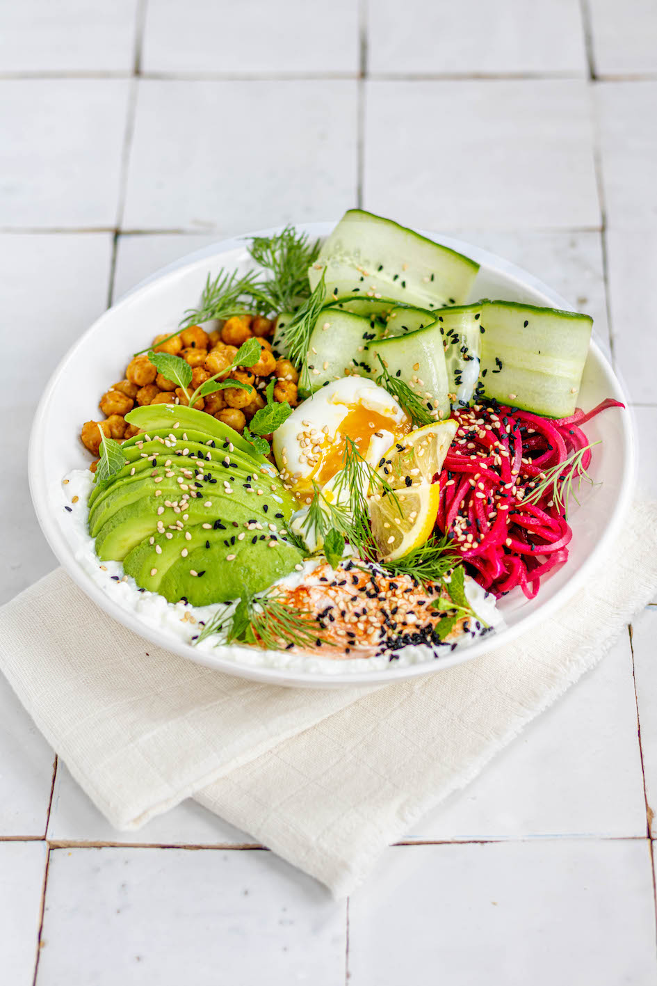 Rainbow brunchbowl