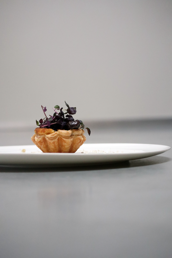 Pastèis met kippenlever & lamsjus