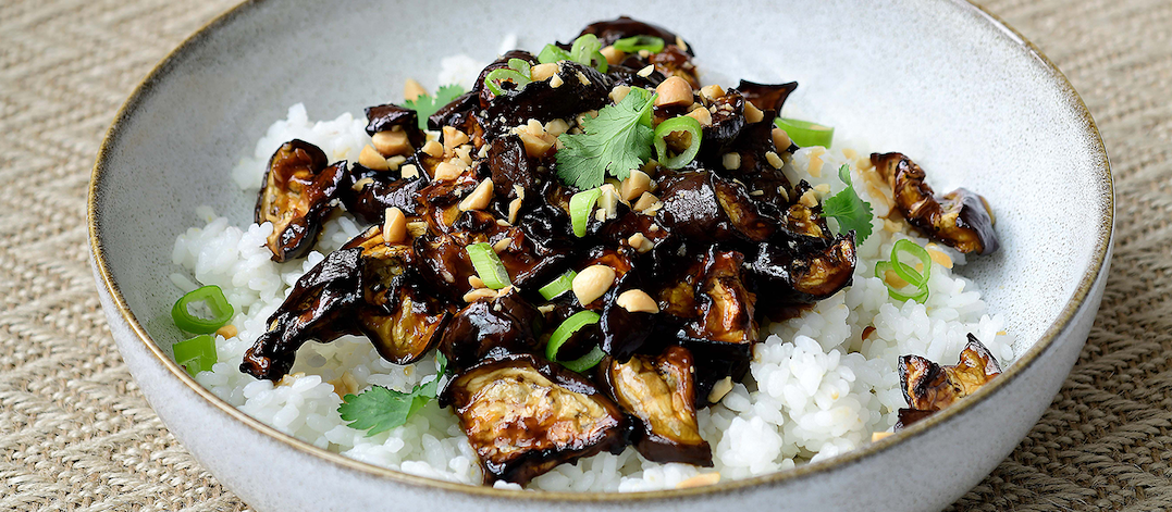 Sticky aubergines met rijst