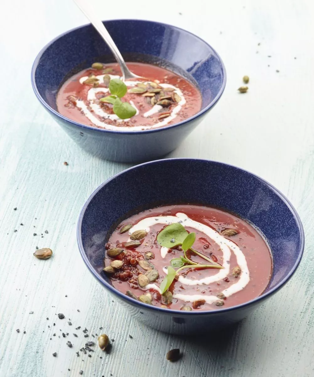 Vikingsoep met rode biet, zoete aardappel en mierikswortel
