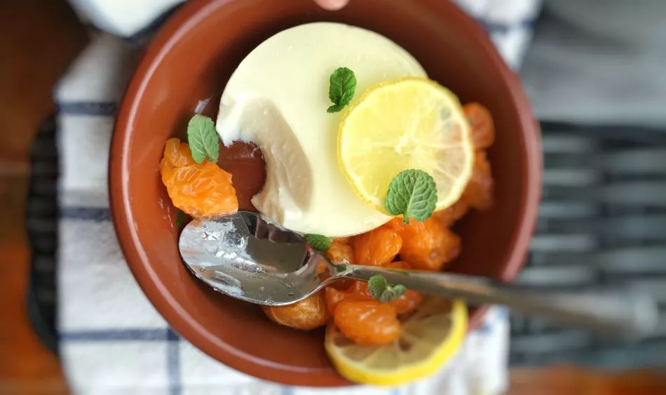 Panna cotta met citroen en yoghurt