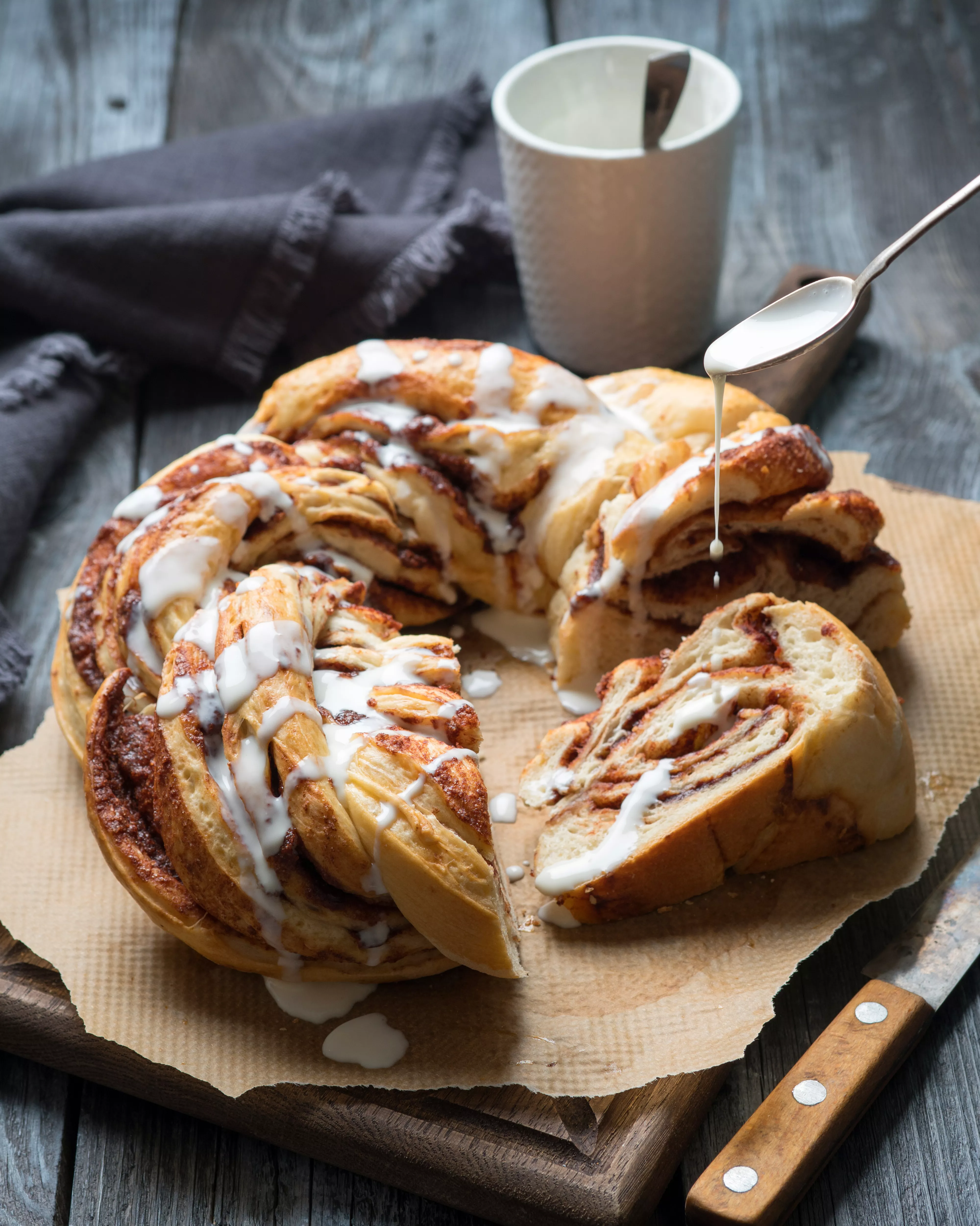 Hazelnoot-kaneel babka