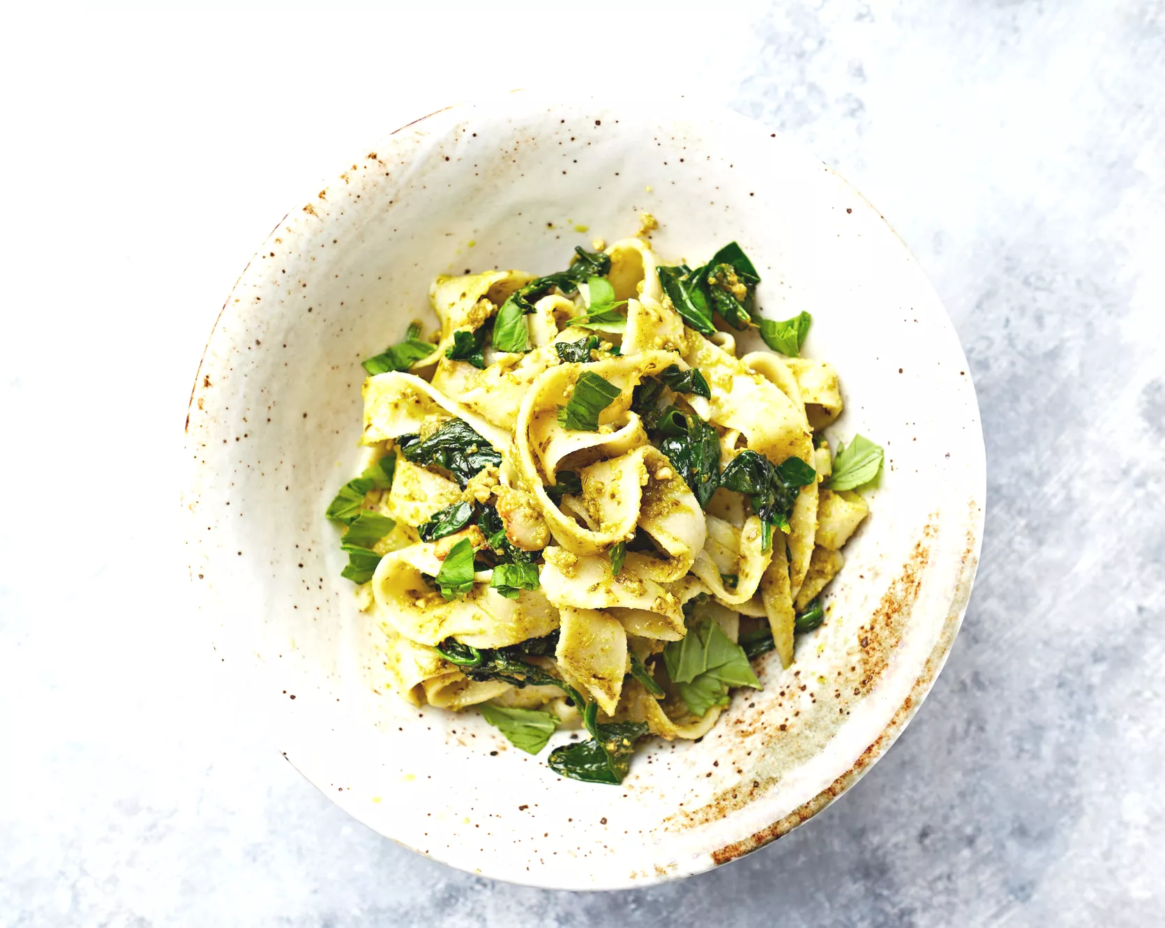 Tagliatelle met spinazie en pesto van cashewnoten