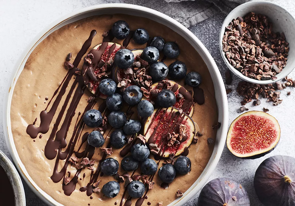 'Nut-tella' smoothie bowl