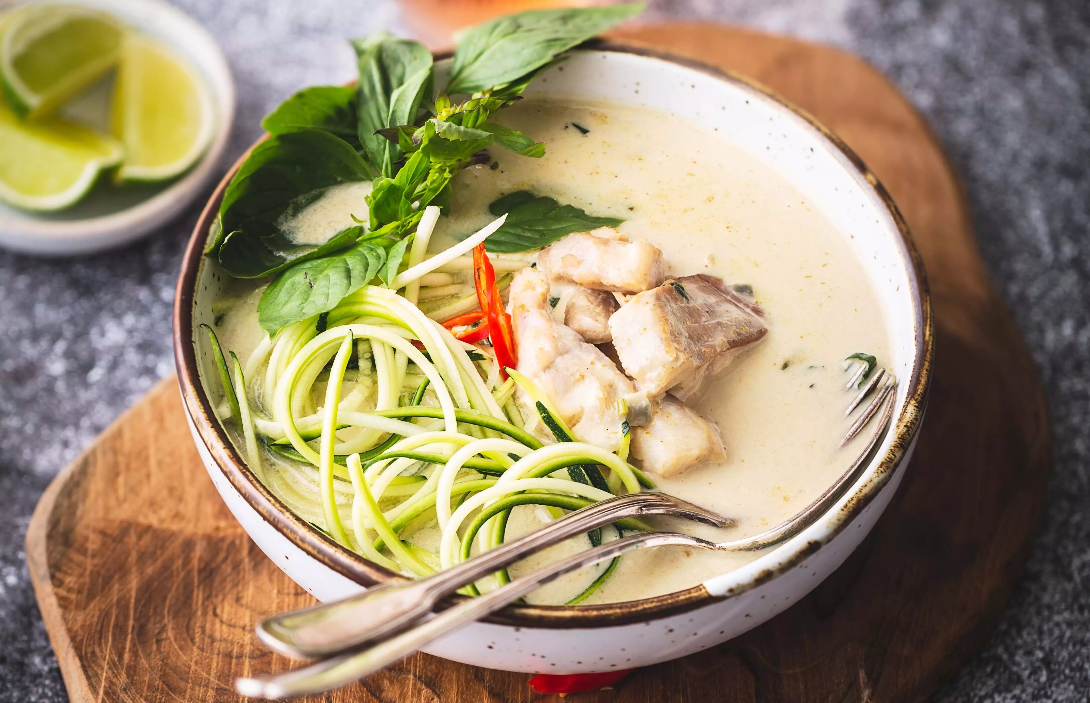 Thaise currysoep met vis