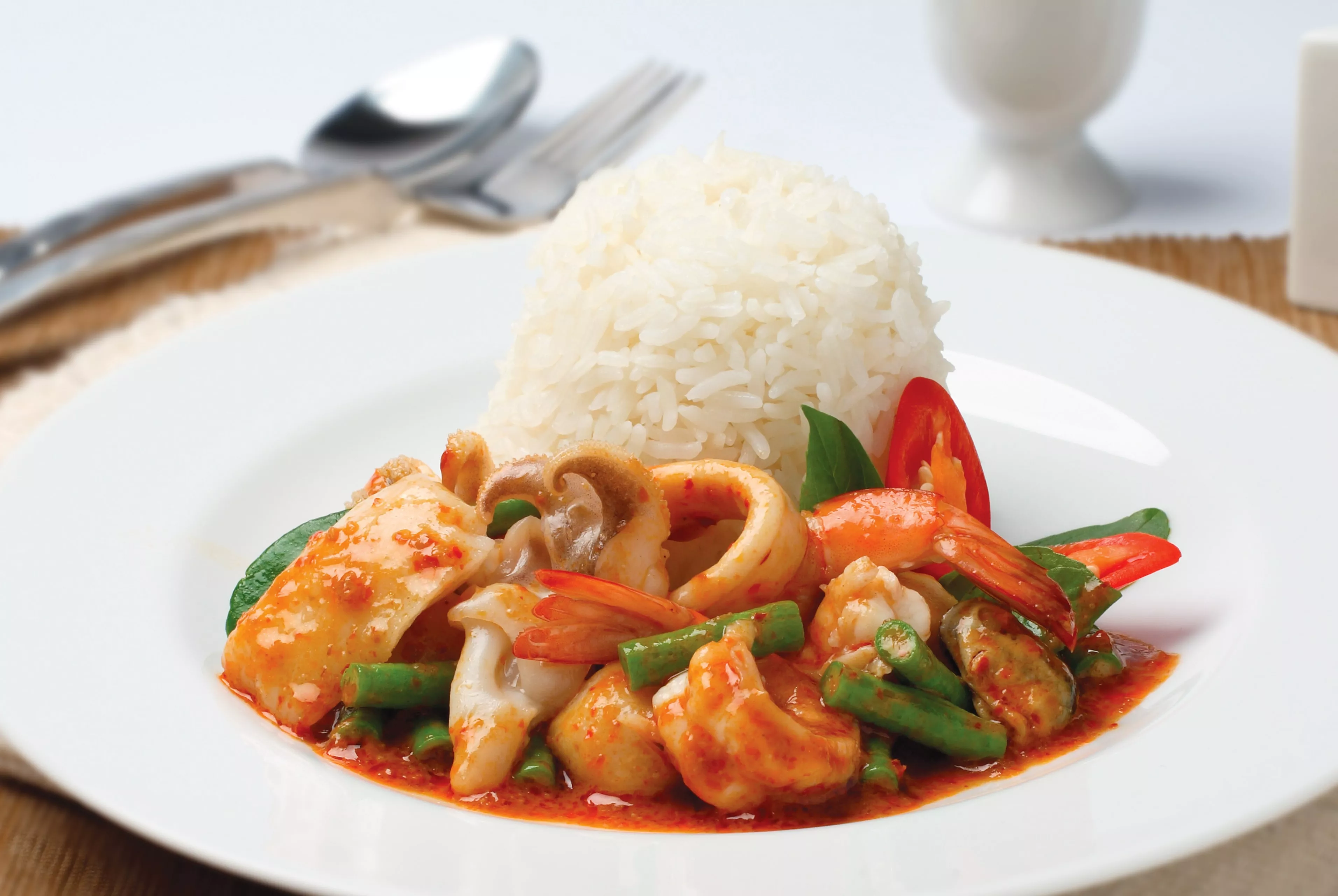 Thaise rode curry met inktvis