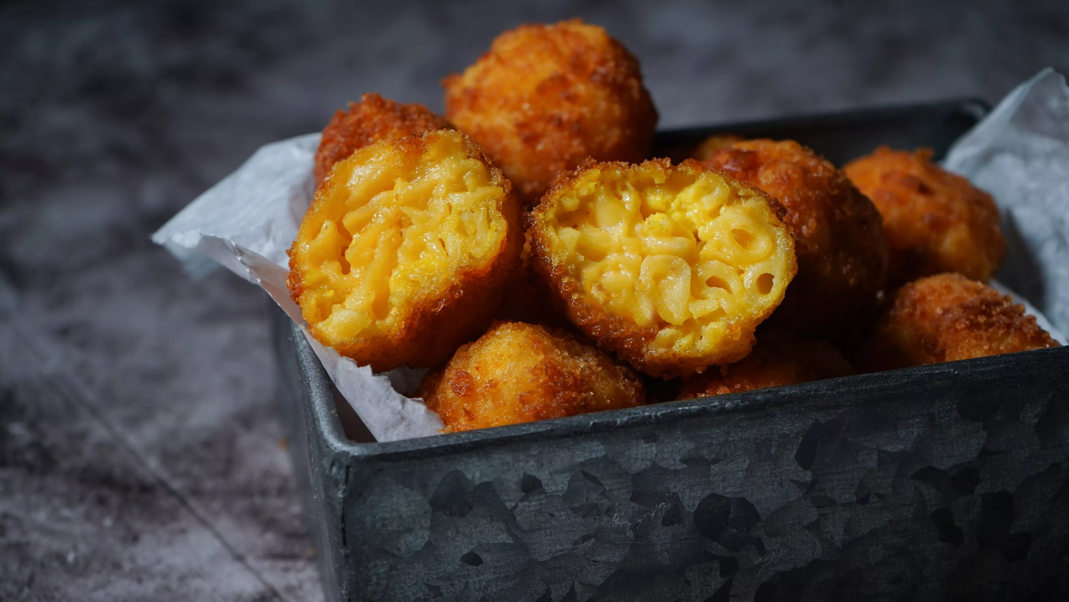 Mac & Cheeseballs
