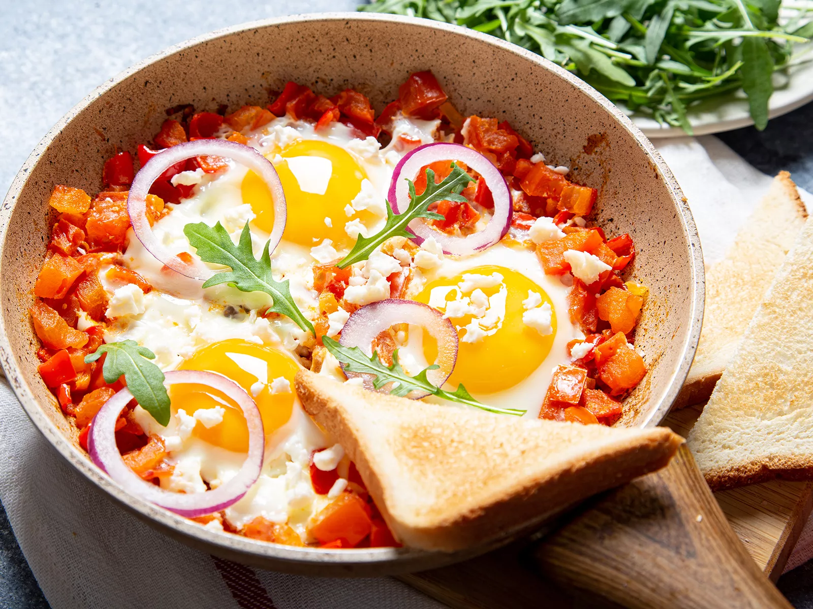 Shakshuka toast