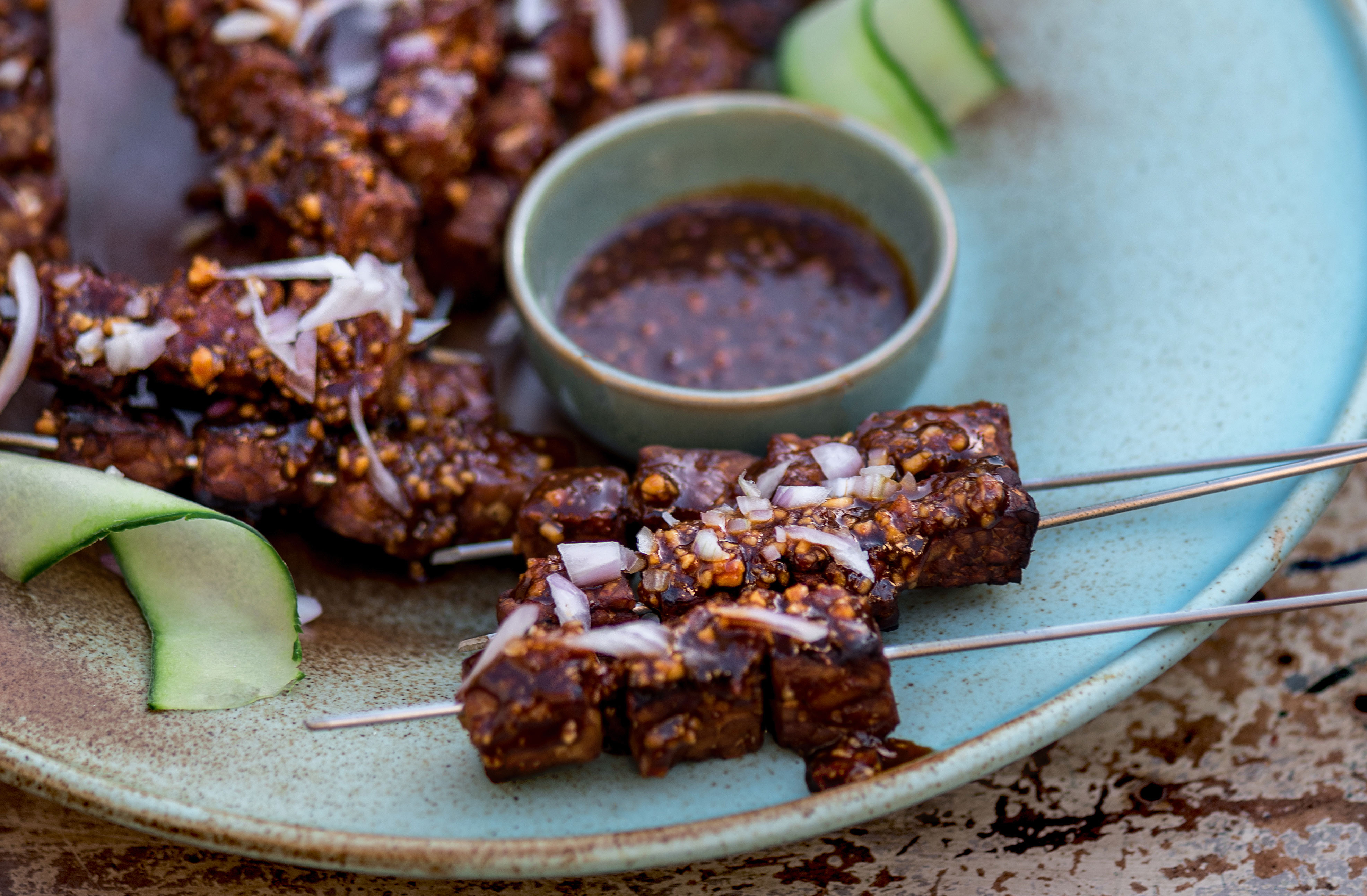 Sateh tempeh met de lekkerste saus van je leven