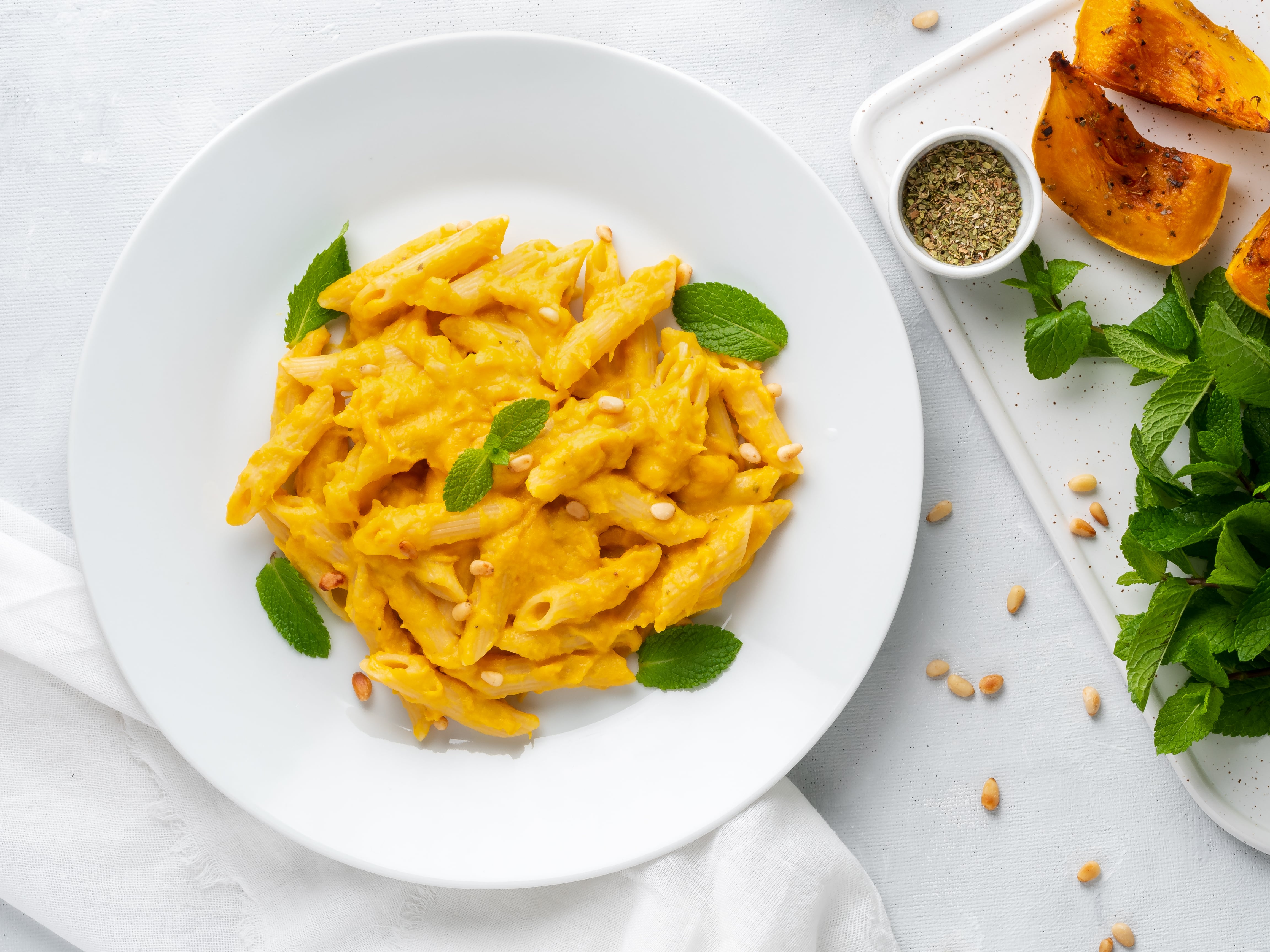 Herfstige pompoen-salie pasta