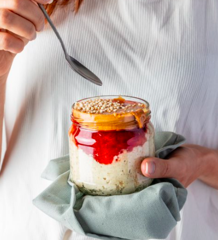 Peanutbutter & jelly oats