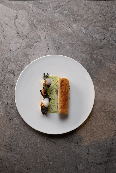 Noordzeetong met comté, bouchot mossel en topinambour