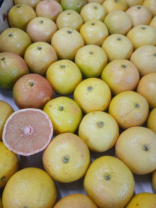 Bij Andries Groenten & Fruit