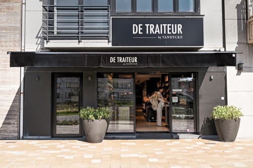DE TRAITEUR