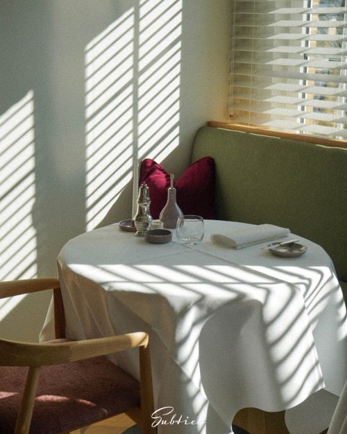 Subtiel-Dining