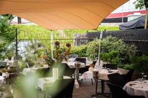 Restaurant On Cru