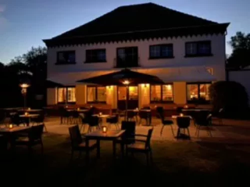 Royal  Clubhouse